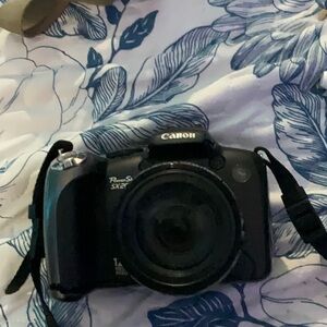 Canon PowerShot SX20 IS Black Digital Camera